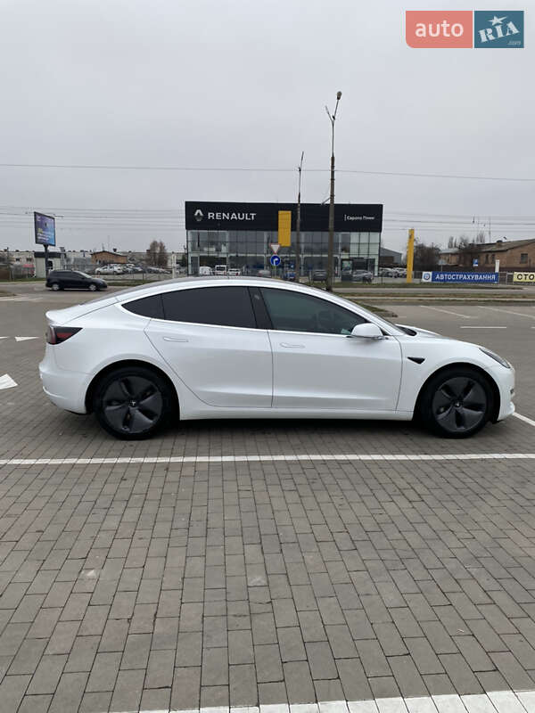 Седан Tesla Model 3 2019 в Белой Церкви