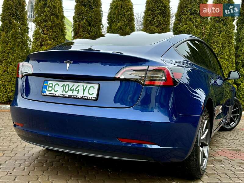 Седан Tesla Model 3 2020 в Дрогобичі фото 16 Седан Tesla Model 3 2020 в Дрогобичі
