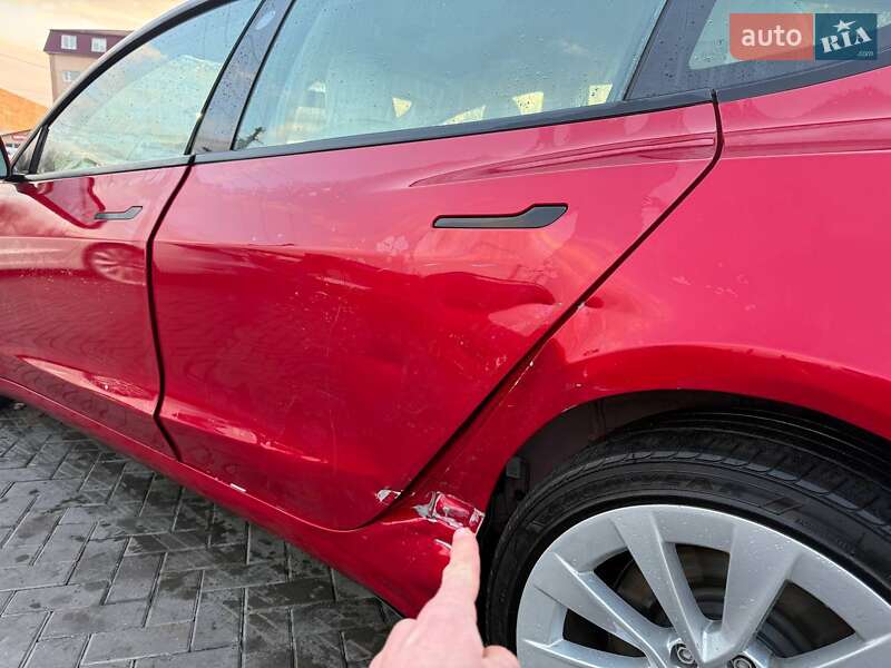 Седан Tesla Model 3 2021 в Луцке
