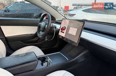Седан Tesla Model 3 2021 в Луцке