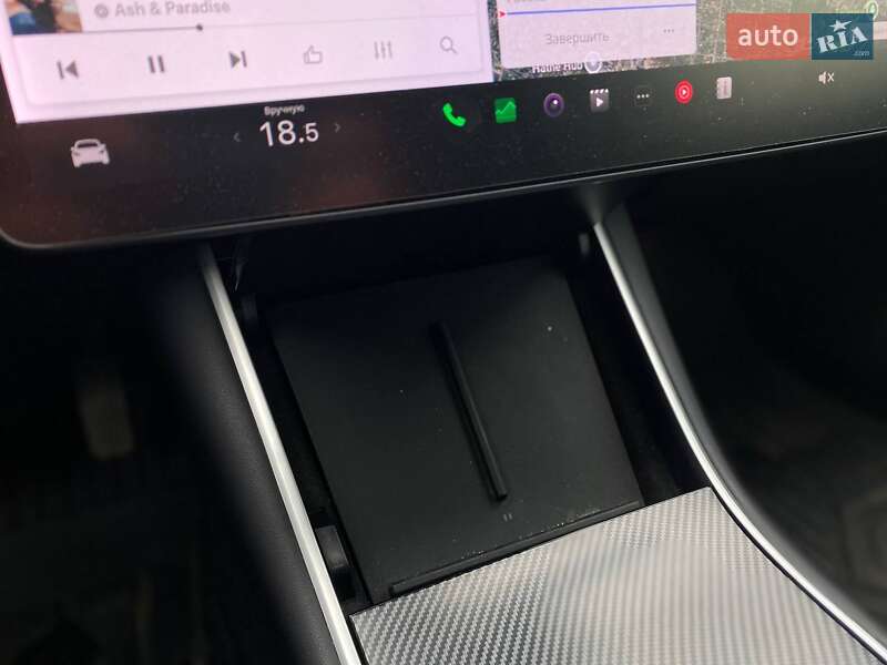 Седан Tesla Model 3 2019 в Киеве