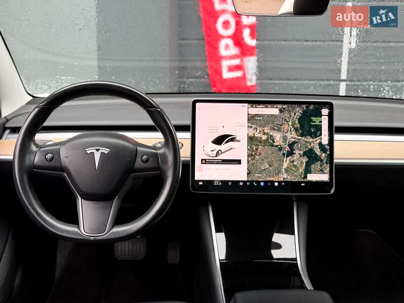Седан Tesla Model 3 2018 в Киеве