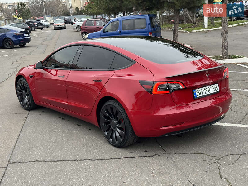 Седан Tesla Model 3 2022 в Одессе