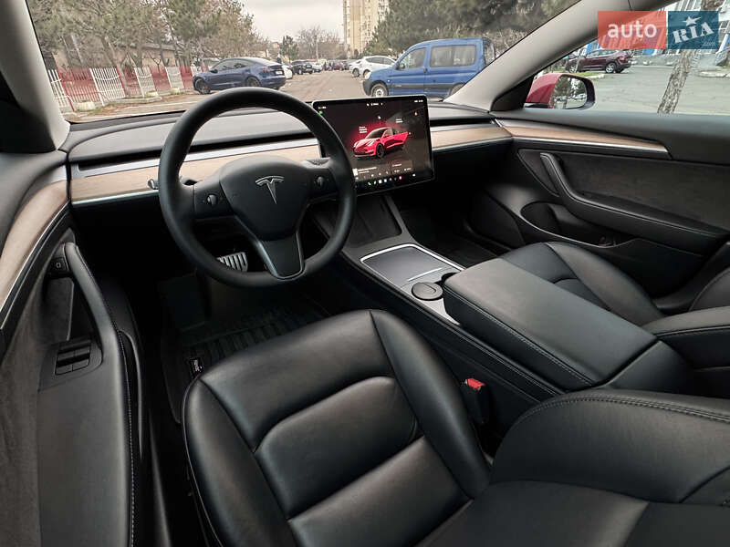 Седан Tesla Model 3 2022 в Одессе
