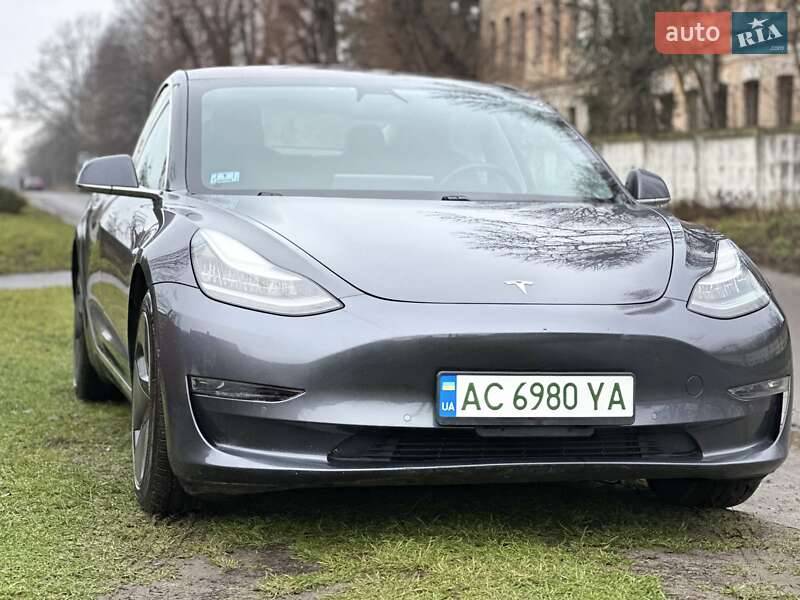 Седан Tesla Model 3 2018 в Владимире