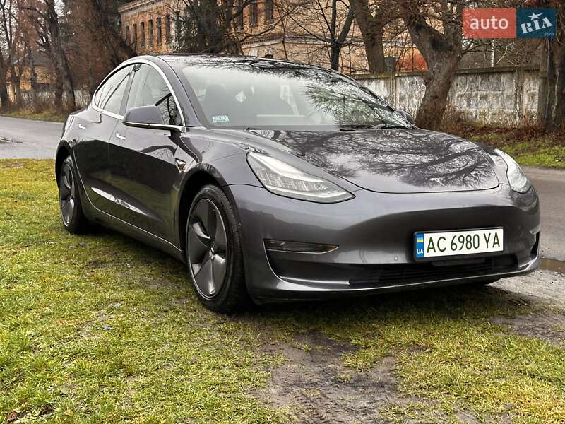 Седан Tesla Model 3 2018 в Владимире