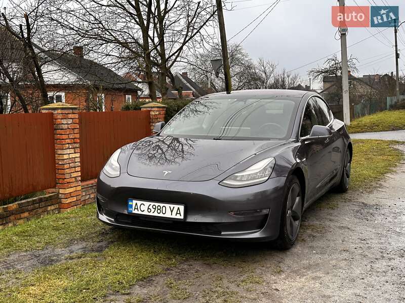 Седан Tesla Model 3 2018 в Владимире