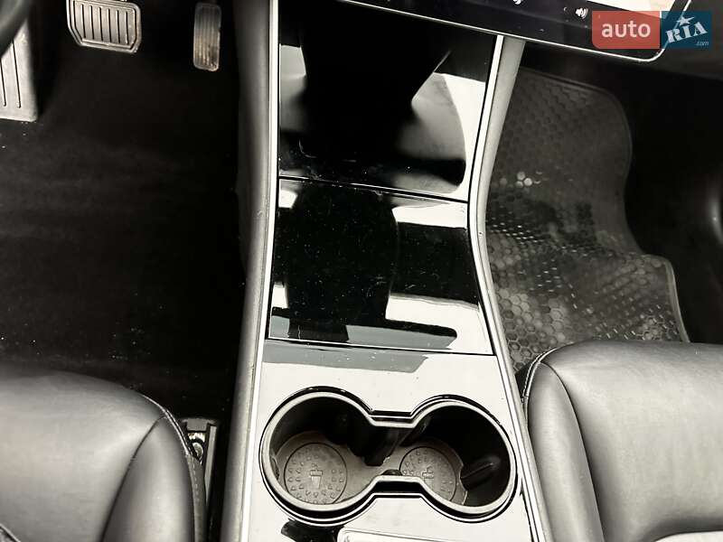 Седан Tesla Model 3 2018 в Владимире