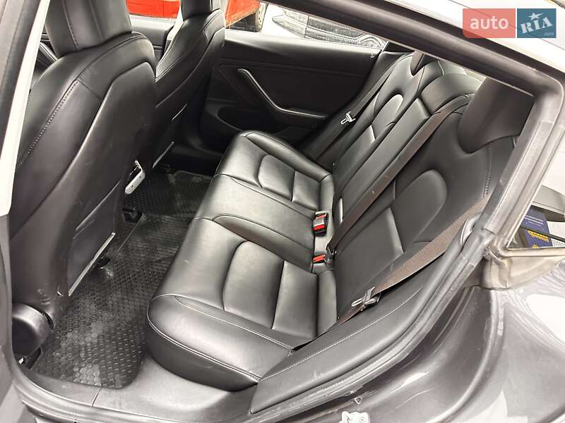 Седан Tesla Model 3 2018 в Владимире