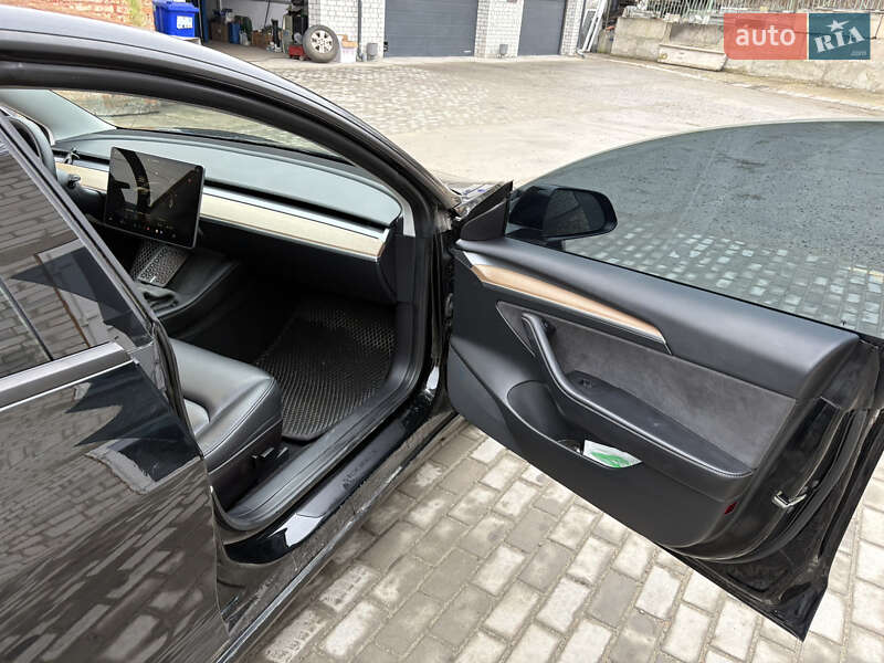 Седан Tesla Model 3 2022 в Харькове