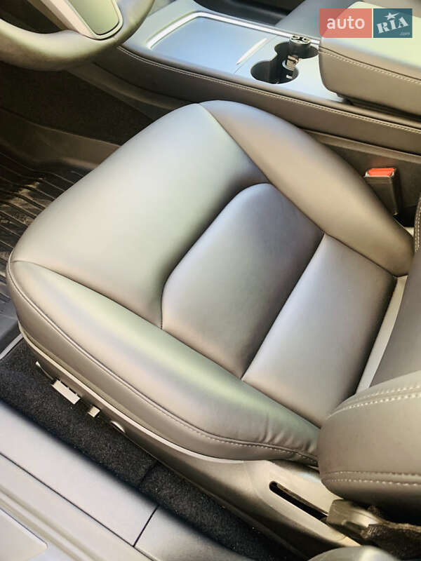 Седан Tesla Model 3 2023 в Одесі фото 22 Седан Tesla Model 3 2023 в Одесі