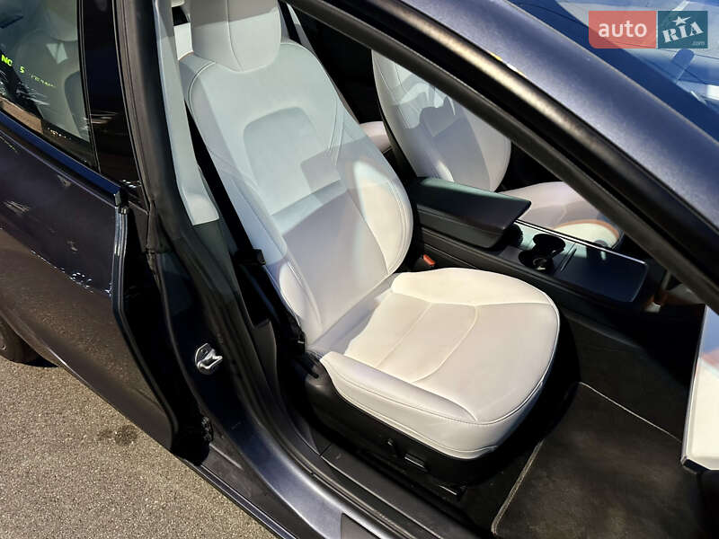 Седан Tesla Model 3 2023 в Киеве