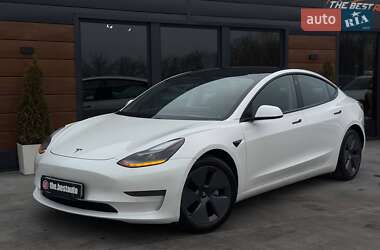 Седан Tesla Model 3 2021 в Ровно
