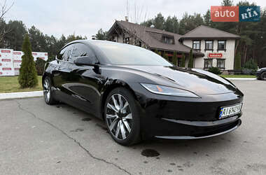 Седан Tesla Model 3 2024 в Киеве