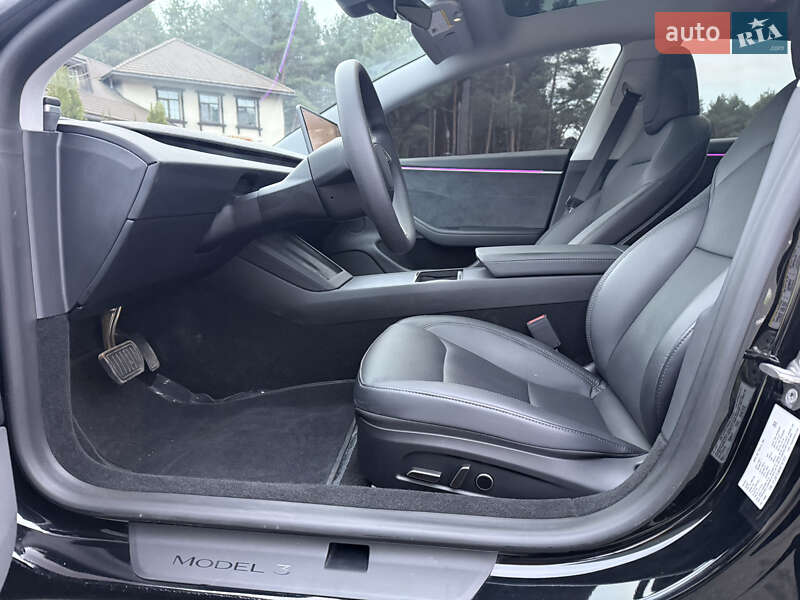 Седан Tesla Model 3 2024 в Киеве