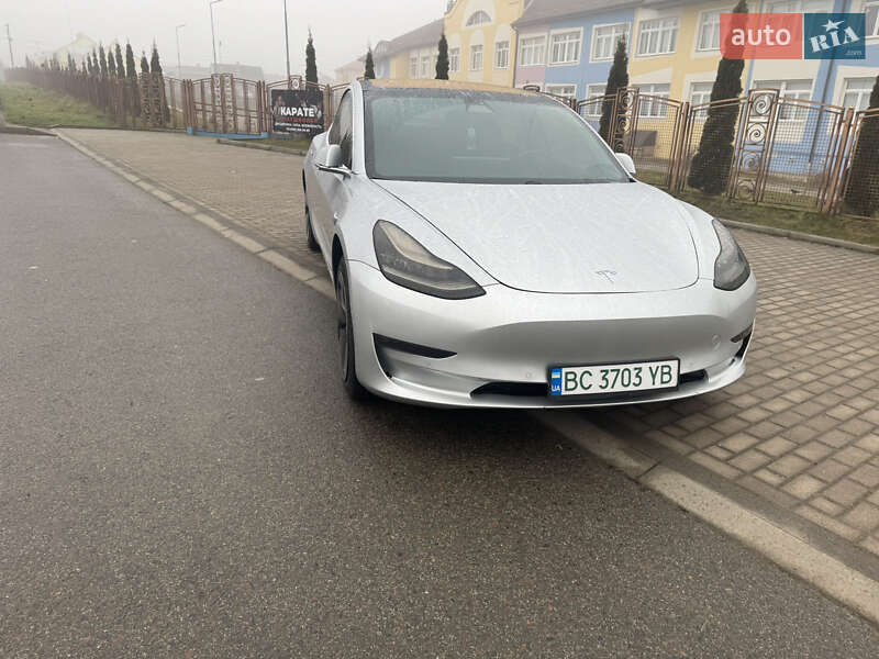 Седан Tesla Model 3 2018 в Пустомытах