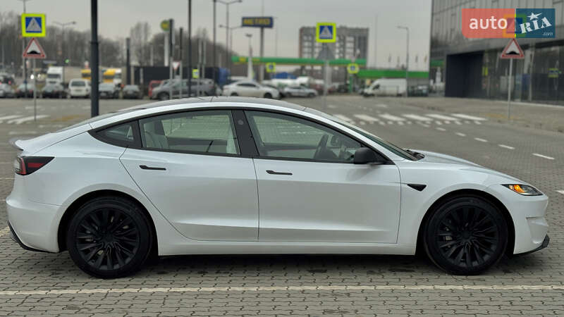 Седан Tesla Model 3 2024 в Львове фото 17 Седан Tesla Model 3 2024 в Львове