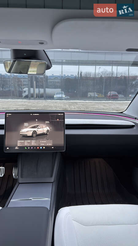 Седан Tesla Model 3 2024 в Львове фото 27 Седан Tesla Model 3 2024 в Львове