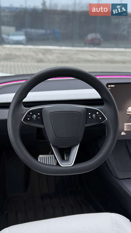 Седан Tesla Model 3 2024 в Львове фото 21 Седан Tesla Model 3 2024 в Львове