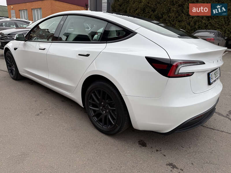Седан Tesla Model 3 2024 в Киеве фото 16 Седан Tesla Model 3 2024 в Киеве