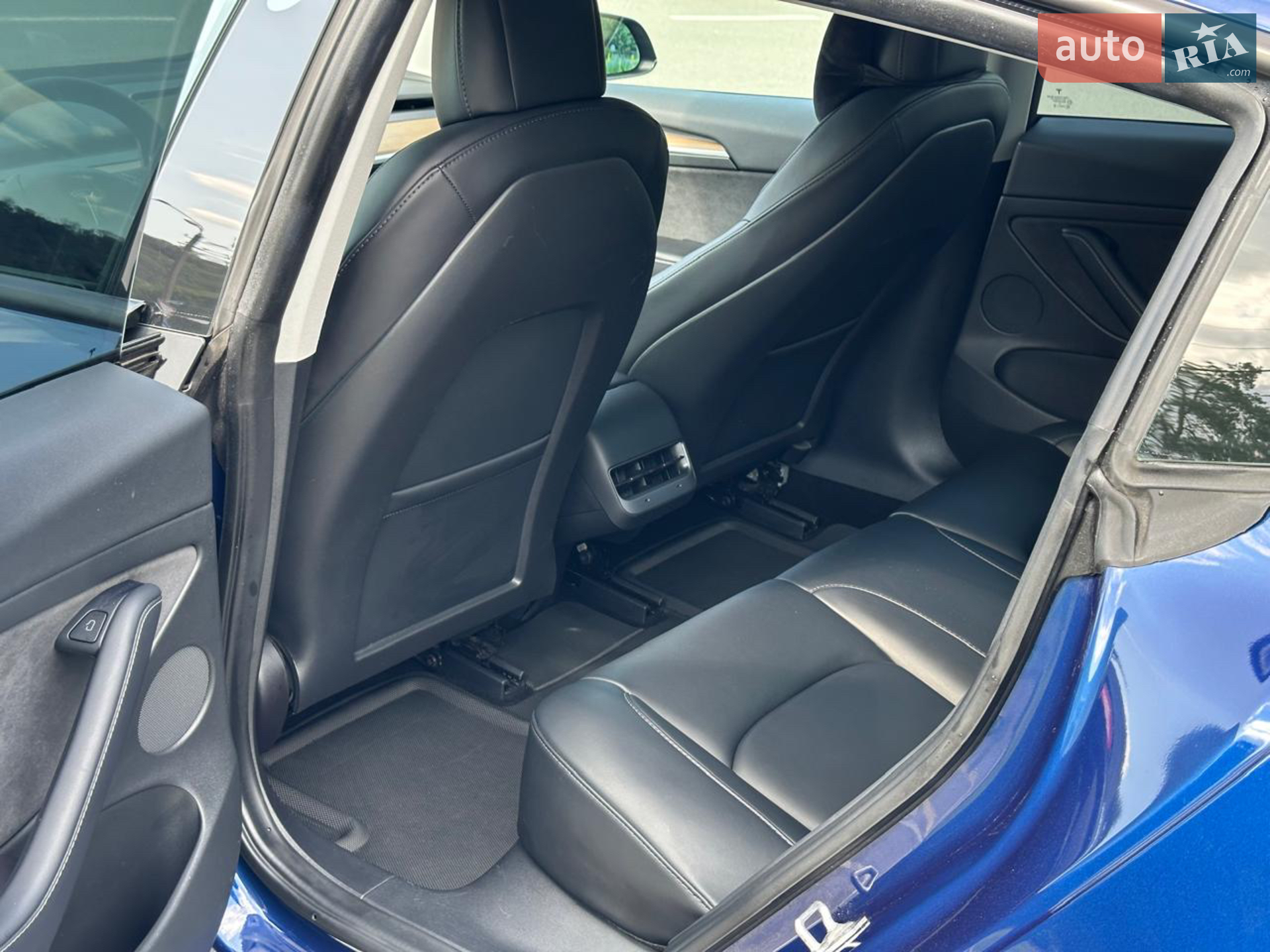 2022 Tesla Model 3 - мініатюра 15