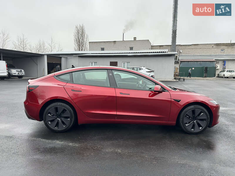 Седан Tesla Model 3 2024 в Дніпрі