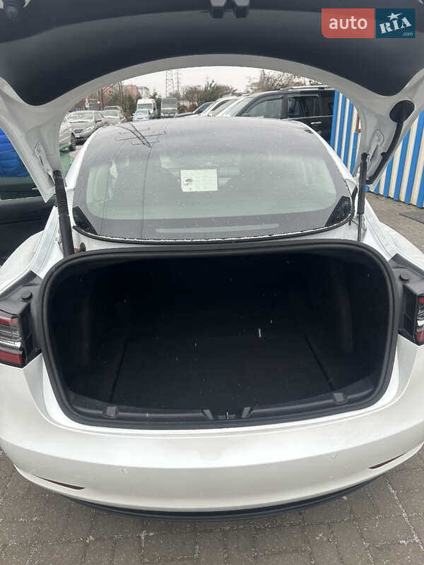 Седан Tesla Model 3 2021 в Днепре
