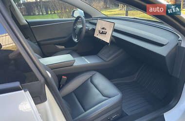 Седан Tesla Model 3 2024 в Острозі фото 18 Седан Tesla Model 3 2024 в Острозі