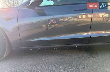 Седан Tesla Model 3 2020 в Харькове