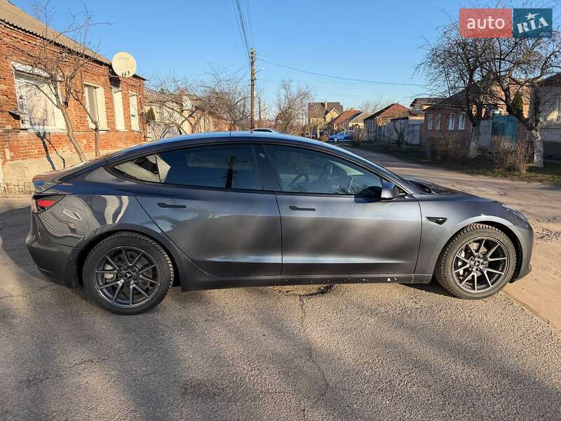 Седан Tesla Model 3 2020 в Харкові