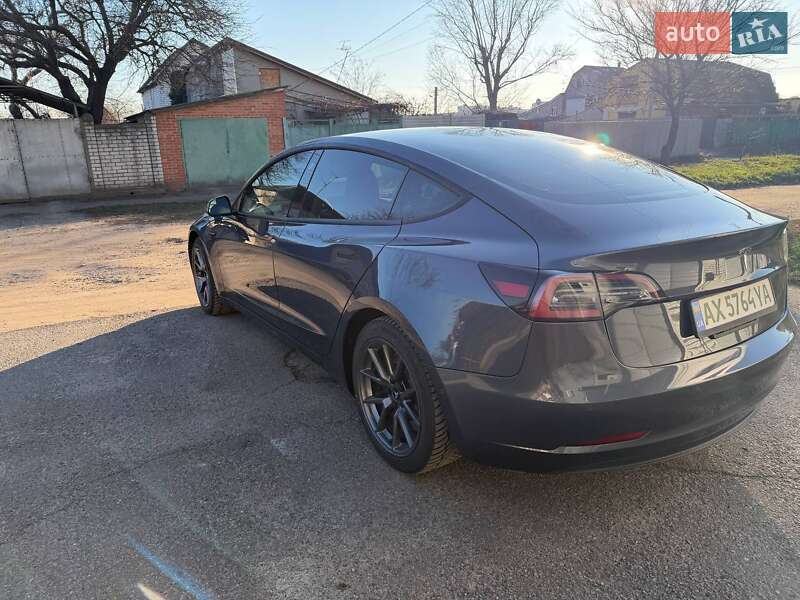 Седан Tesla Model 3 2020 в Харкові