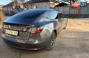Седан Tesla Model 3 2020 в Харкові