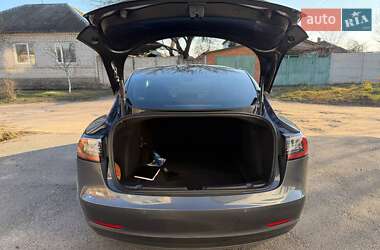 Седан Tesla Model 3 2020 в Харькове