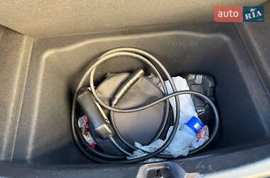 Седан Tesla Model 3 2020 в Харкові