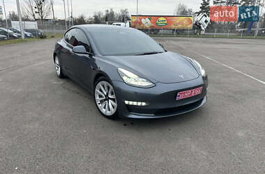 Седан Tesla Model 3 2022 в Киеве