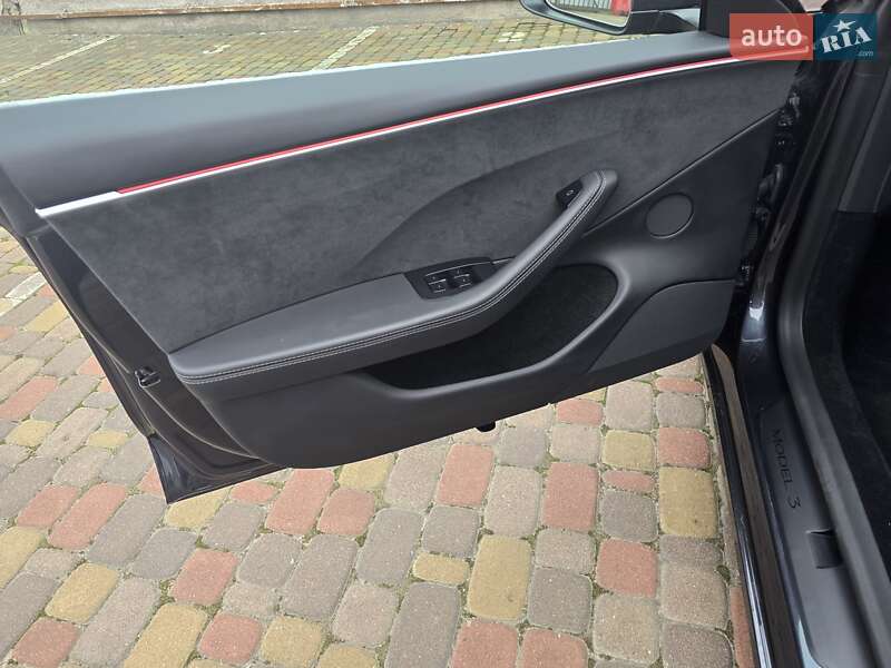 Седан Tesla Model 3 2024 в Києві фото 16 Седан Tesla Model 3 2024 в Києві
