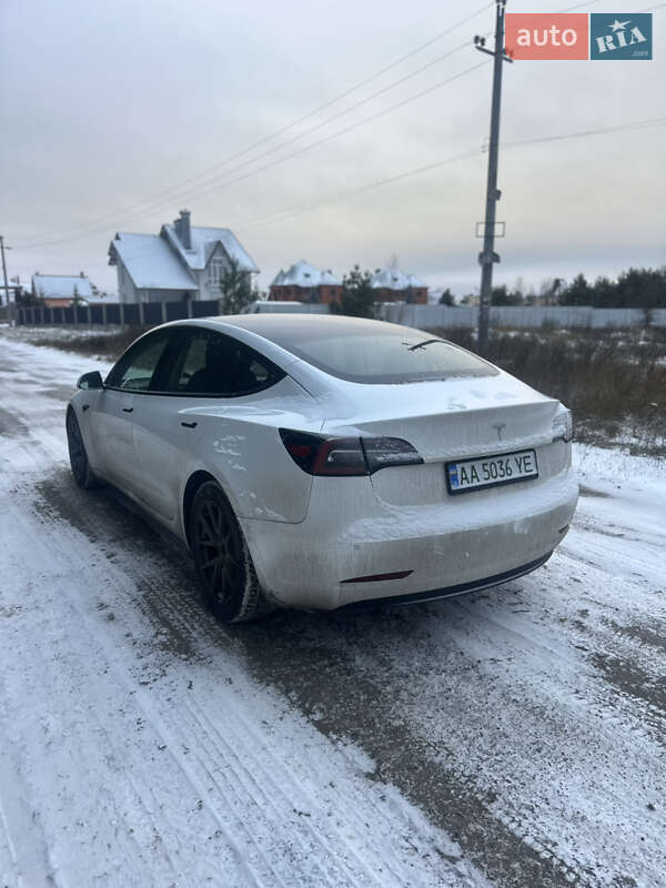Седан Tesla Model 3 2022 в Києві фото 30 Седан Tesla Model 3 2022 в Києві