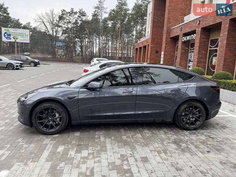 Седан Tesla Model 3 2019 в Києві