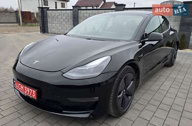 Седан Tesla Model 3 2021 в Ивано-Франковске