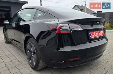Седан Tesla Model 3 2021 в Івано-Франківську