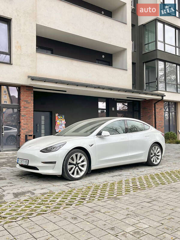 Седан Tesla Model 3 2020 в Івано-Франківську фото 3 Седан Tesla Model 3 2020 в Івано-Франківську