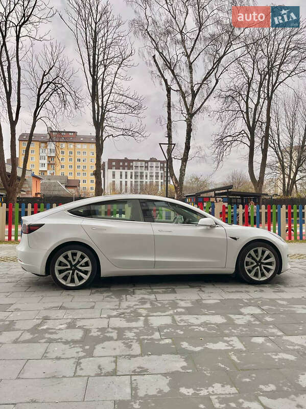 Седан Tesla Model 3 2020 в Івано-Франківську фото 9 Седан Tesla Model 3 2020 в Івано-Франківську
