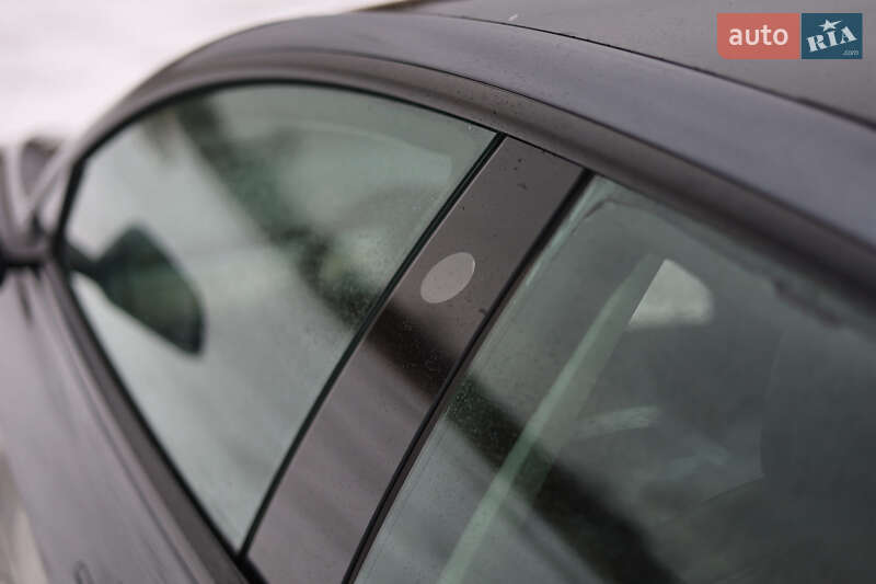 Седан Tesla Model 3 2021 в Новояворовске