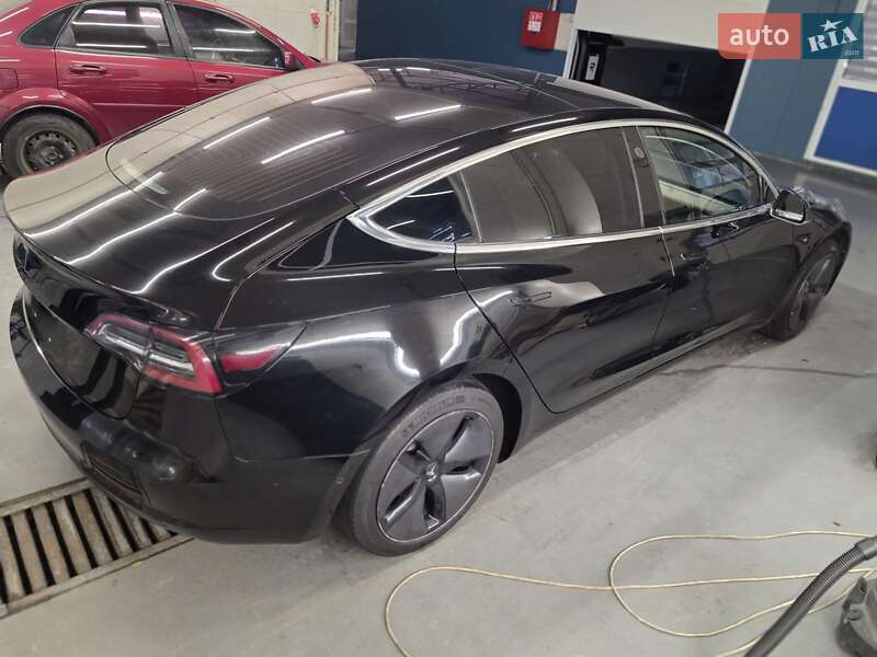 Седан Tesla Model 3 2018 в Львове фото 5 Седан Tesla Model 3 2018 в Львове