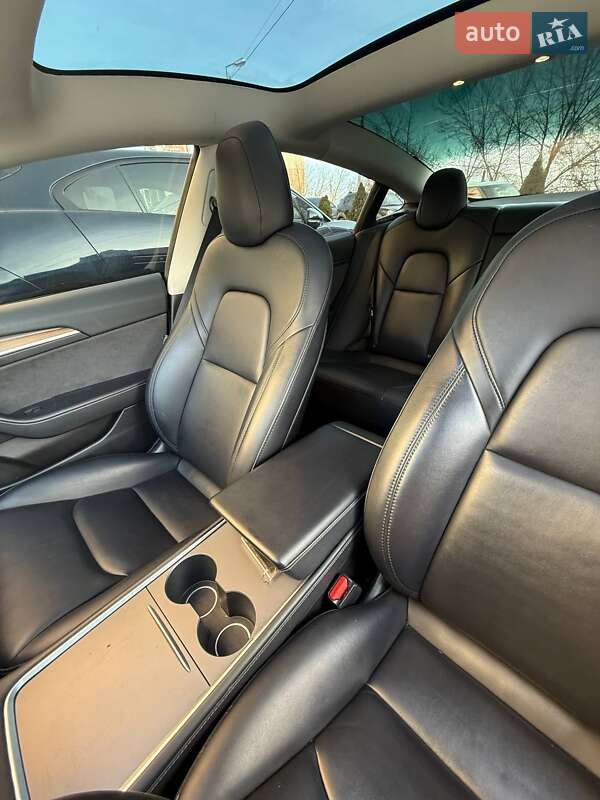 Седан Tesla Model 3 2022 в Львове фото 22 Седан Tesla Model 3 2022 в Львове