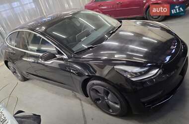 Седан Tesla Model 3 2018 в Львові