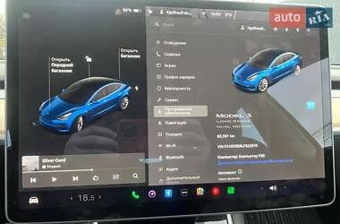 Седан Tesla Model 3 2019 в Киеве