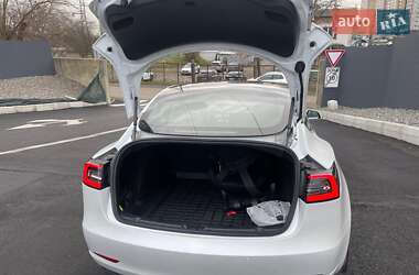Седан Tesla Model 3 2019 в Киеве