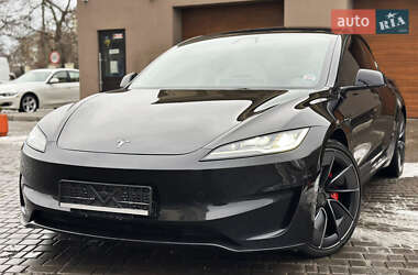 Седан Tesla Model 3 2024 в Одесі