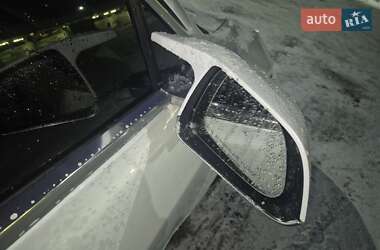 Седан Tesla Model 3 2019 в Кропивницком